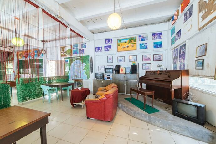 Imagen general del Hotel Reddoorz Plus @ Subic 2n2 Beach Resort Zambales. Foto 13