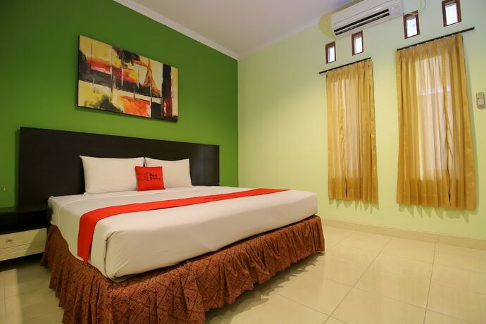 Imagen de la habitación del Hotel Reddoorz Plus @ Taman Siswa 2. Foto 16
