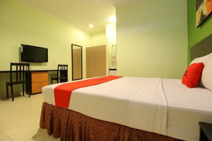 Imagen de la habitación del Hotel Reddoorz Plus @ Taman Siswa 2. Foto 19