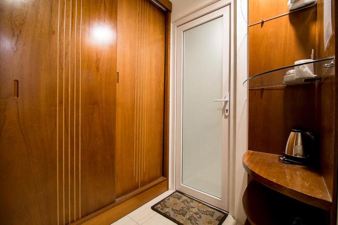 Imagen de la habitación del Hotel Reddoorz Plus @ Trung Son Residence. Foto 9