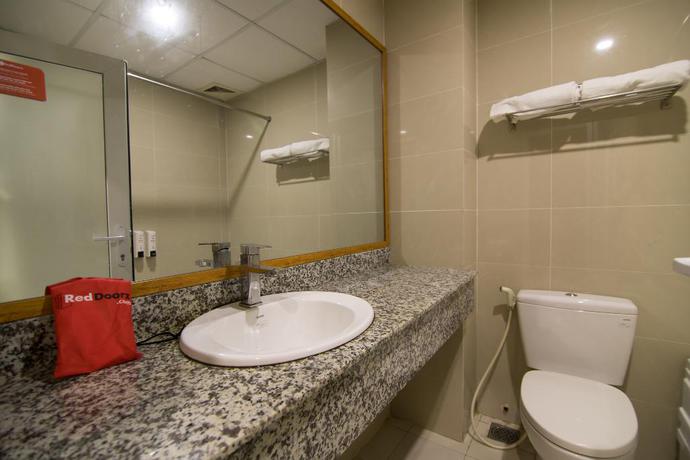 Imagen de la habitación del Hotel Reddoorz Plus @ Trung Son Residence. Foto 17