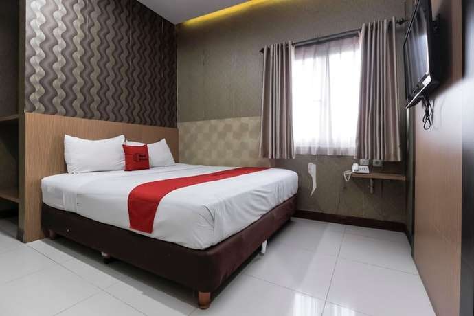Imagen general del Hotel Reddoorz Plus @ Tuparev Cirebon. Foto 1