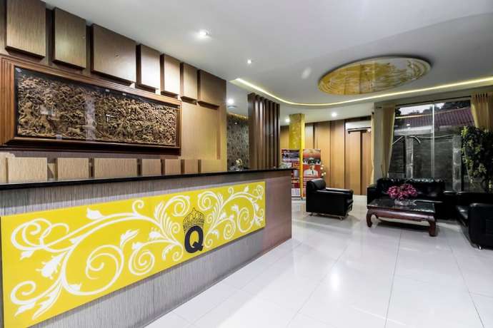 Imagen de los interiores del Hotel Reddoorz Plus @ Tuparev Cirebon. Foto 16