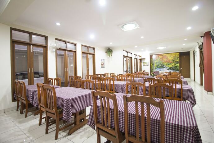 Imagen general del Hotel Reddoorz Plus @ Wastu Kencana. Foto 7