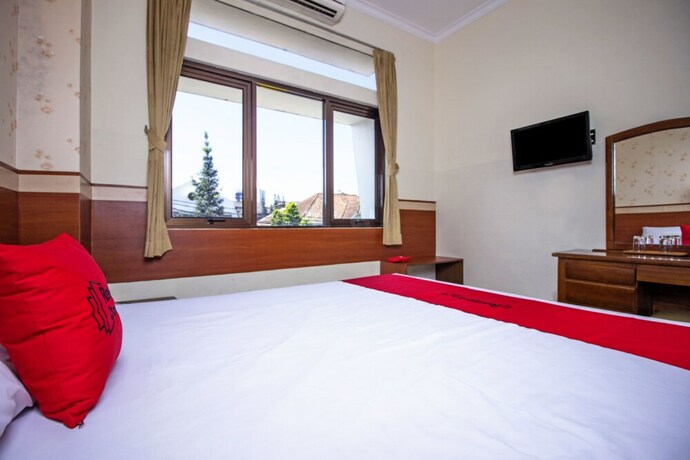 Imagen de la habitación del Hotel Reddoorz Plus @ Wastu Kencana. Foto 23