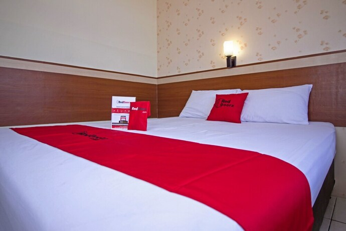 Imagen de la habitación del Hotel Reddoorz Plus @ Wastu Kencana. Foto 24