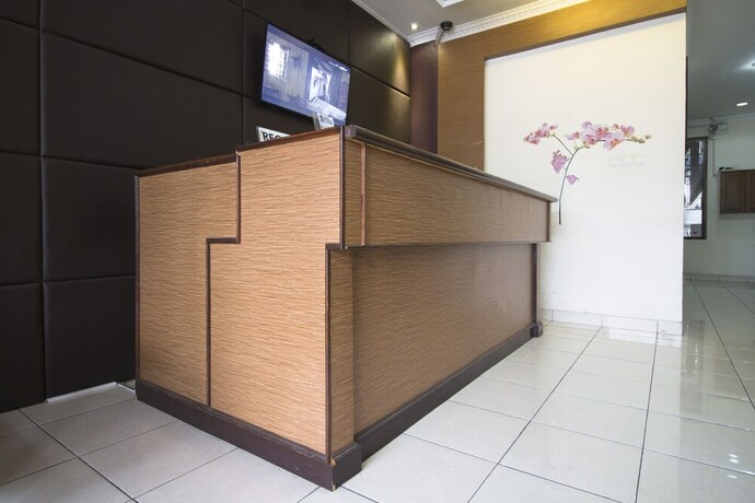 Imagen de los interiores del Hotel Reddoorz Plus @ Wastu Kencana. Foto 28