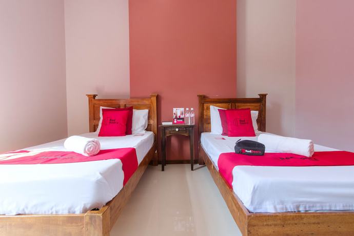 Imagen de la habitación del Hotel Reddoorz Plus @ West Nautical Road Puerto Galera. Foto 15