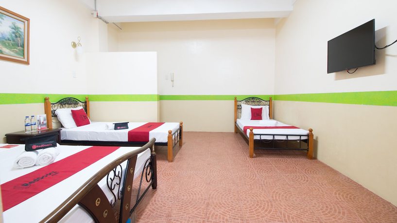 Imagen de la habitación del Hotel Reddoorz @ Praferosa Resort Calamba. Foto 9