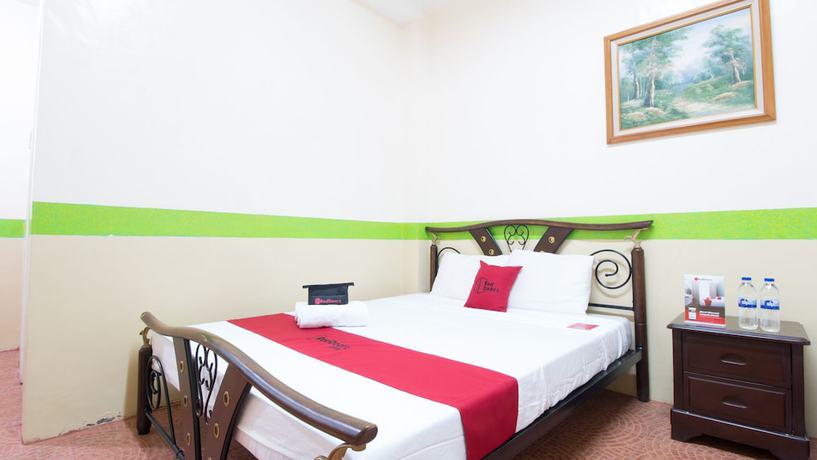 Imagen de la habitación del Hotel Reddoorz @ Praferosa Resort Calamba. Foto 11