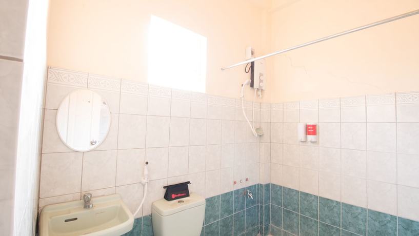 Imagen de la habitación del Hotel Reddoorz @ Praferosa Resort Calamba. Foto 15