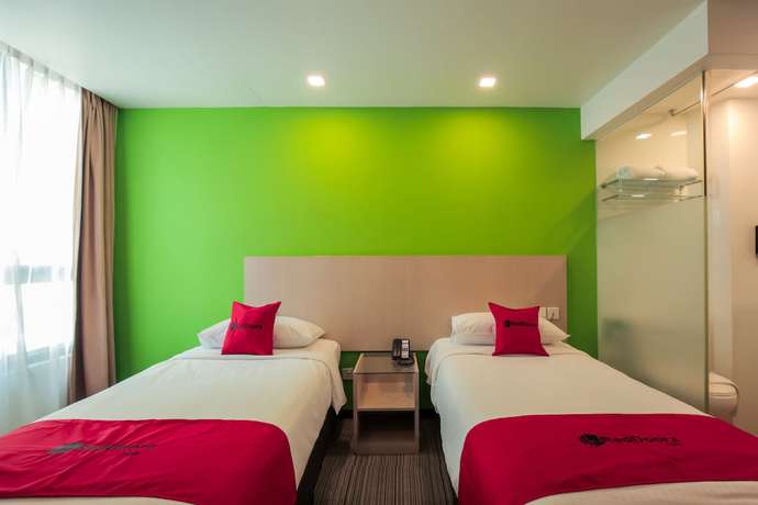 Imagen de la habitación del Hotel Reddoorz Premium @ Balestier. Foto 15