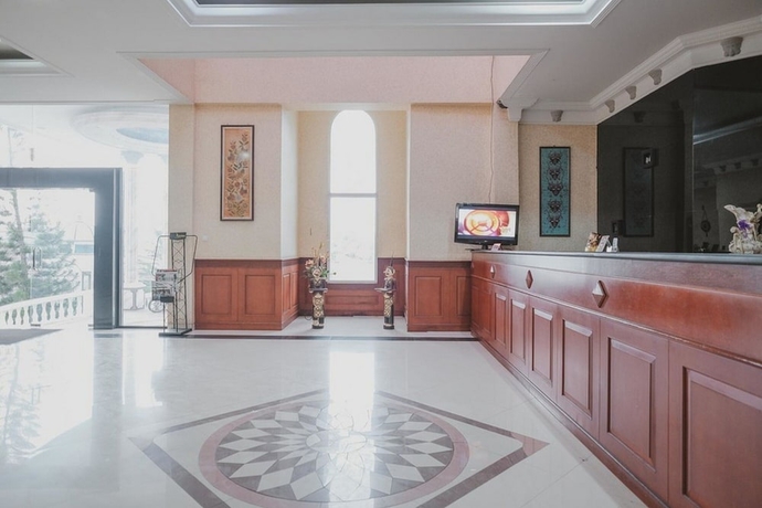 Imagen de los interiores del Hotel Reddoorz Premium @ Jalan Pal 10 Jambi. Foto 17