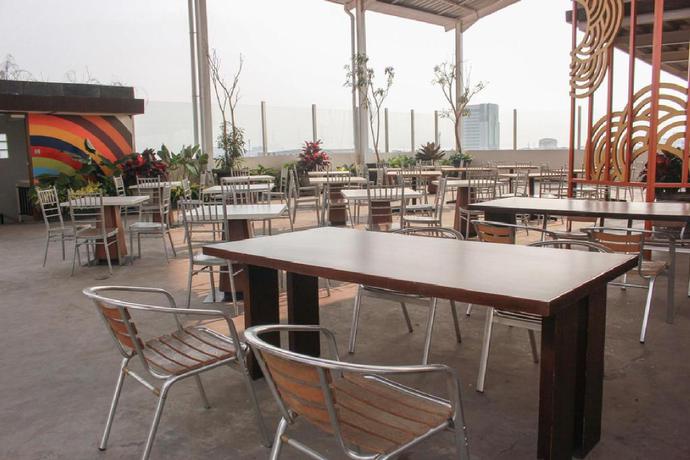Imagen del bar/restaurante del Hotel Reddoorz Premium Near Bandung Station. Foto 3