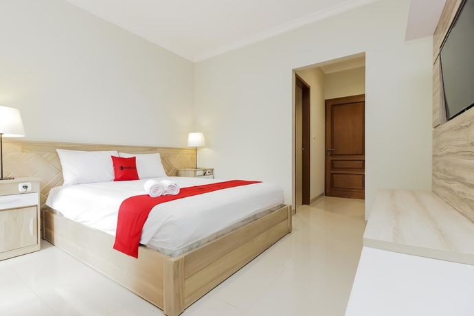 Imagen de la habitación del Hotel Reddoorz Premium Near Ragunan Zoo 2. Foto 13