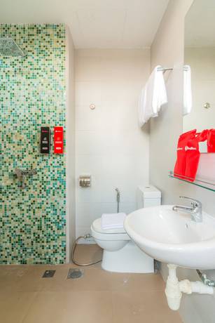 Imagen de la habitación del Hotel Reddoorz Premium @ Serangoon (sg Clean). Foto 18