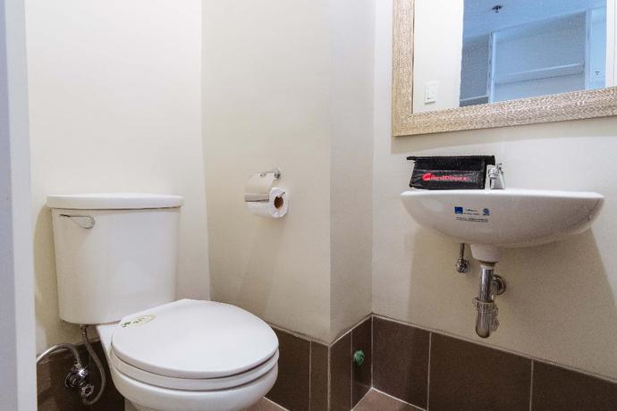 Imagen de la habitación del Hotel Reddoorz Premium @ Vista Heights Legarda. Foto 9