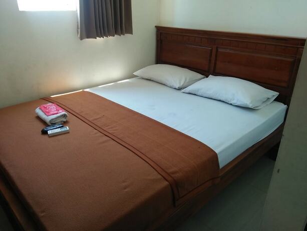 Imagen general del Hotel Reddoorz @ Raya Ngagel 2. Foto 3