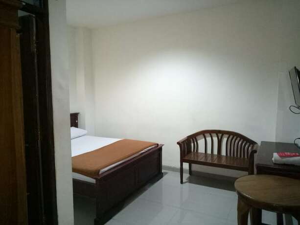 Imagen general del Hotel Reddoorz @ Raya Ngagel 2. Foto 5