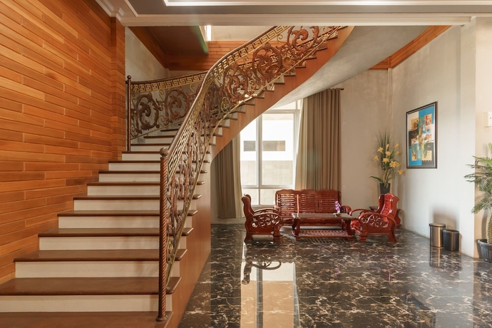 Imagen de los interiores del Hotel Reddoorz Resort Premium @ Sangkan Hurip Kuningan. Foto 15