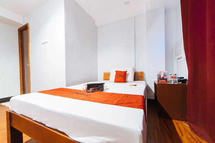 Imagen de la habitación del Hotel Reddoorz @ Rosario Street Bacolod. Foto 18