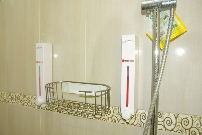 Imagen de la habitación del Hotel Reddoorz Syariah Near Jogja City Mall 2. Foto 35