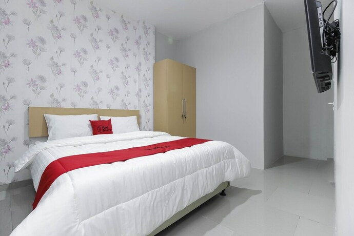 Imagen de la habitación del Hotel Reddoorz Syariah Near Metropolitan Mall Bekasi. Foto 27