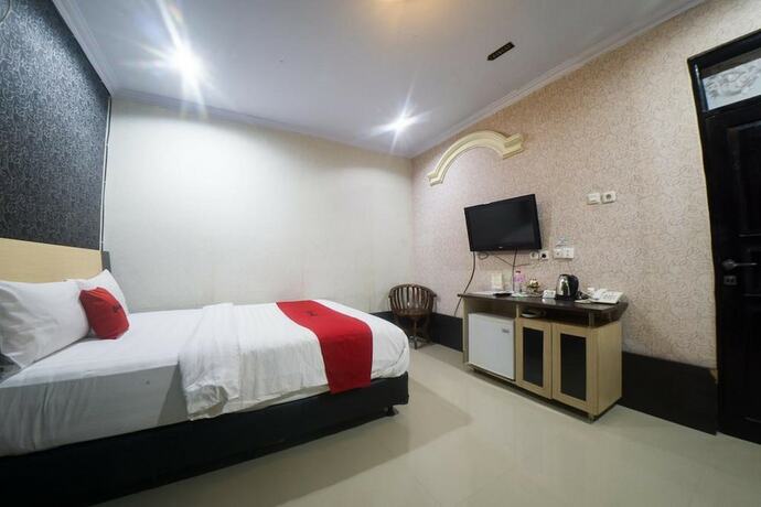 Imagen de la habitación del Hotel Reddoorz Syariah Near Rsud Ainun Habibie Gorontalo. Foto 28