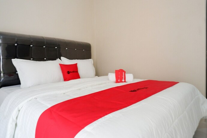 Imagen de la habitación del Hotel Reddoorz Syariah Near Rsud Margono Purwokerto. Foto 5