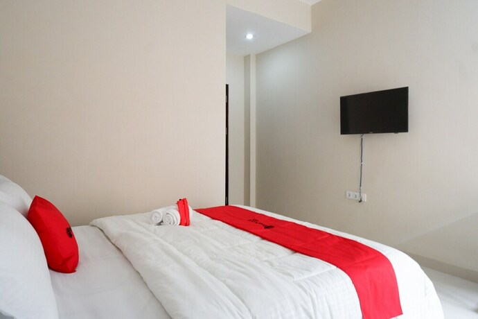 Imagen de la habitación del Hotel Reddoorz Syariah Near Rsud Margono Purwokerto. Foto 9