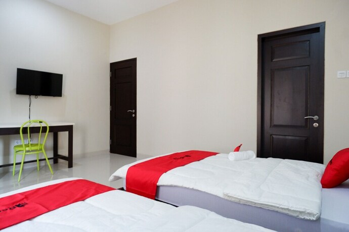 Imagen de la habitación del Hotel Reddoorz Syariah Near Rsud Margono Purwokerto. Foto 17