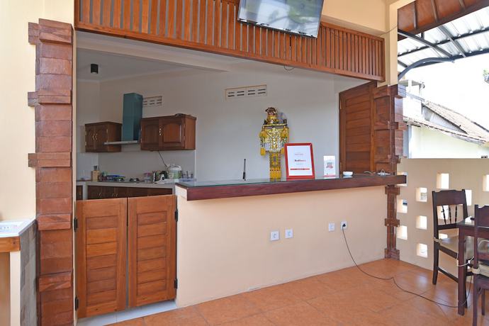 Imagen de los interiores del Hotel Reddoorz @ Uluwatu Bali. Foto 17