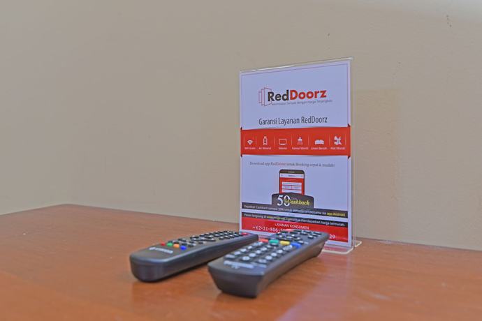 Imagen de la habitación del Hotel Reddoorz @ Uluwatu Bali. Foto 7