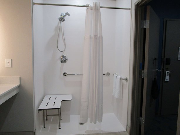 Imagen de la habitación del Hotel Reddy Bonham. Foto 12