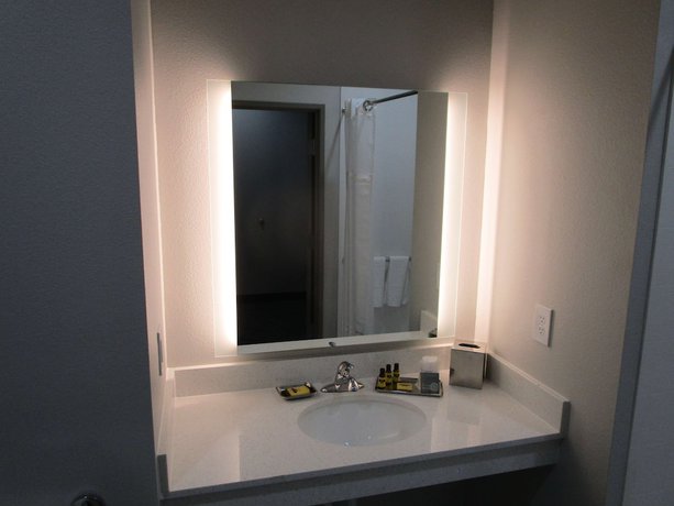 Imagen de la habitación del Hotel Reddy Bonham. Foto 13