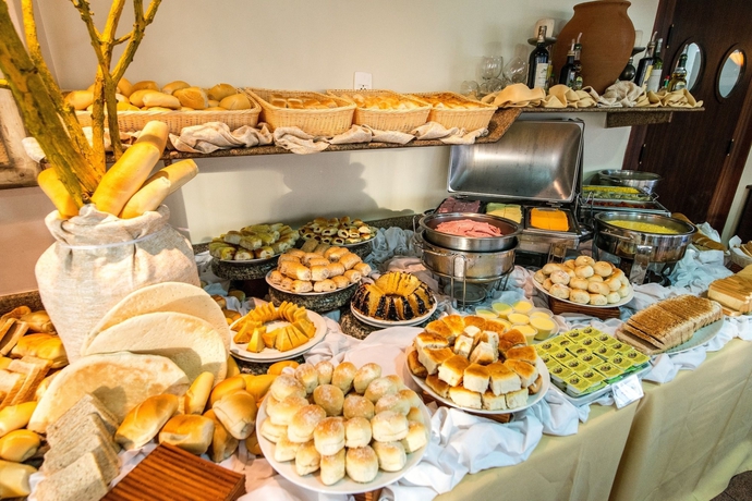 Imagen del bar/restaurante del Hotel Rede Andrade Bello Mare Comfort. Foto 9