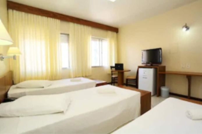 Imagen de la habitación del Hotel Rede Andrade Cecomtur. Foto 9