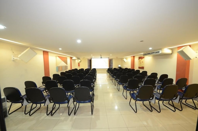 Imagen de los interiores del Hotel Rede Andrade GV Center. Foto 11