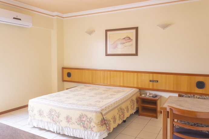 Imagen de la habitación del Hotel Rede Andrade Real. Foto 11