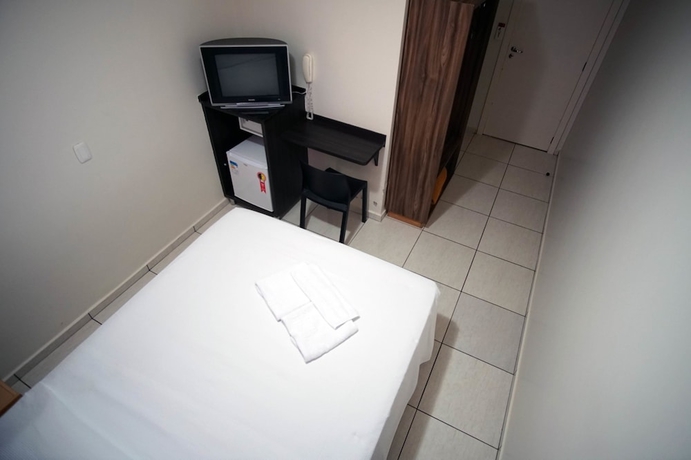 Imagen de la habitación del Hotel Rede Andrade Vivaldi. Foto 11