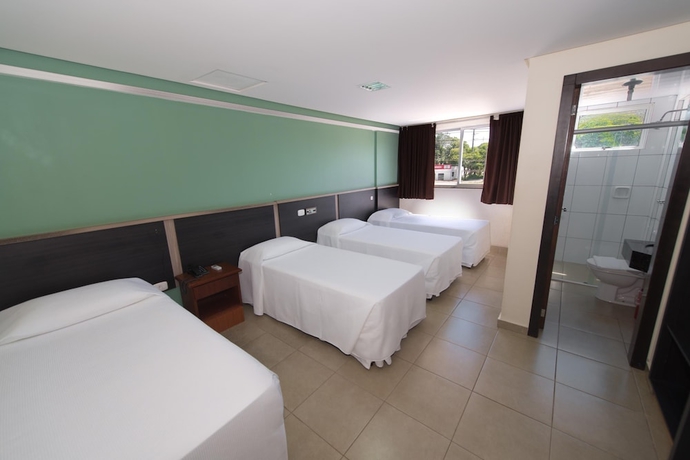 Imagen de la habitación del Hotel Rede Andrade Vivaldi. Foto 13