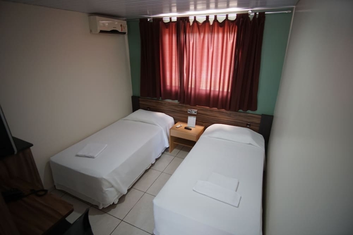 Imagen de la habitación del Hotel Rede Andrade Vivaldi. Foto 15