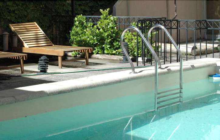 Imagen de la piscina del Hotel Redentor Apart. Foto 18