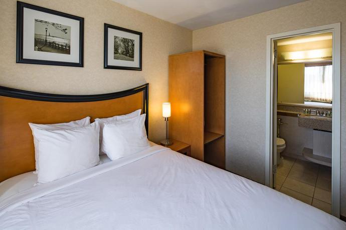 Imagen de la habitación del Hotel Redford. Foto 6