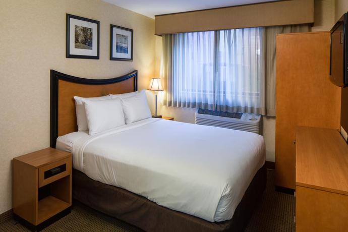 Imagen de la habitación del Hotel Redford. Foto 7