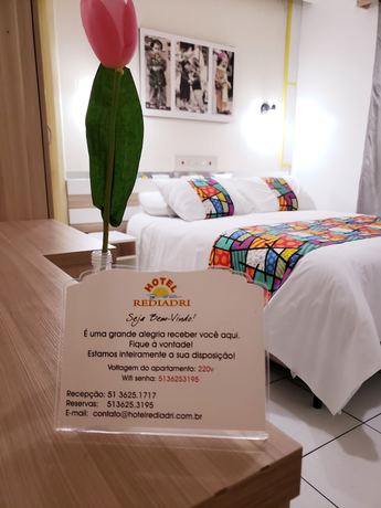 Imagen de la habitación del Hotel Rediadri. Foto 4