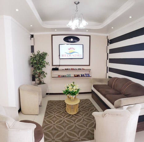 Imagen de los interiores del Hotel Rediadri. Foto 18