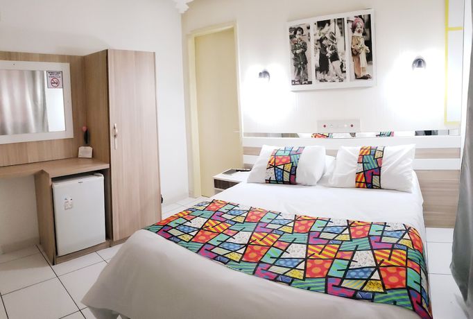 Imagen de la habitación del Hotel Rediadri. Foto 10