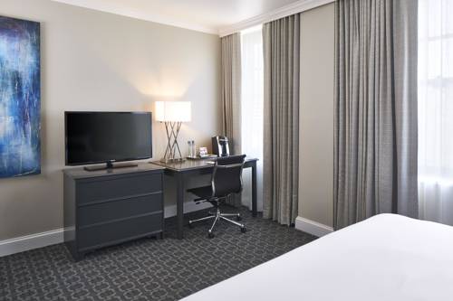 Imagen de la habitación del Hotel Redmont Birmingham, Curio Collection By Hilton. Foto 2