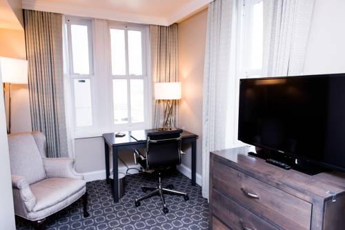 Imagen de la habitación del Hotel Redmont Birmingham, Curio Collection By Hilton. Foto 5